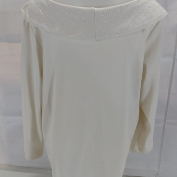 Rafaella Studio: Cream colored sweater with cowl neck. - Picture 3 of 4